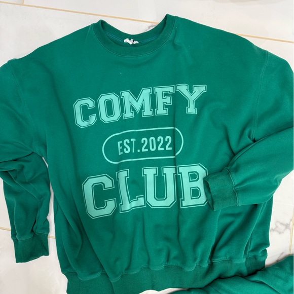 Graphic sweatpants and sweatshirt matching set in green - Picture 8 of 8